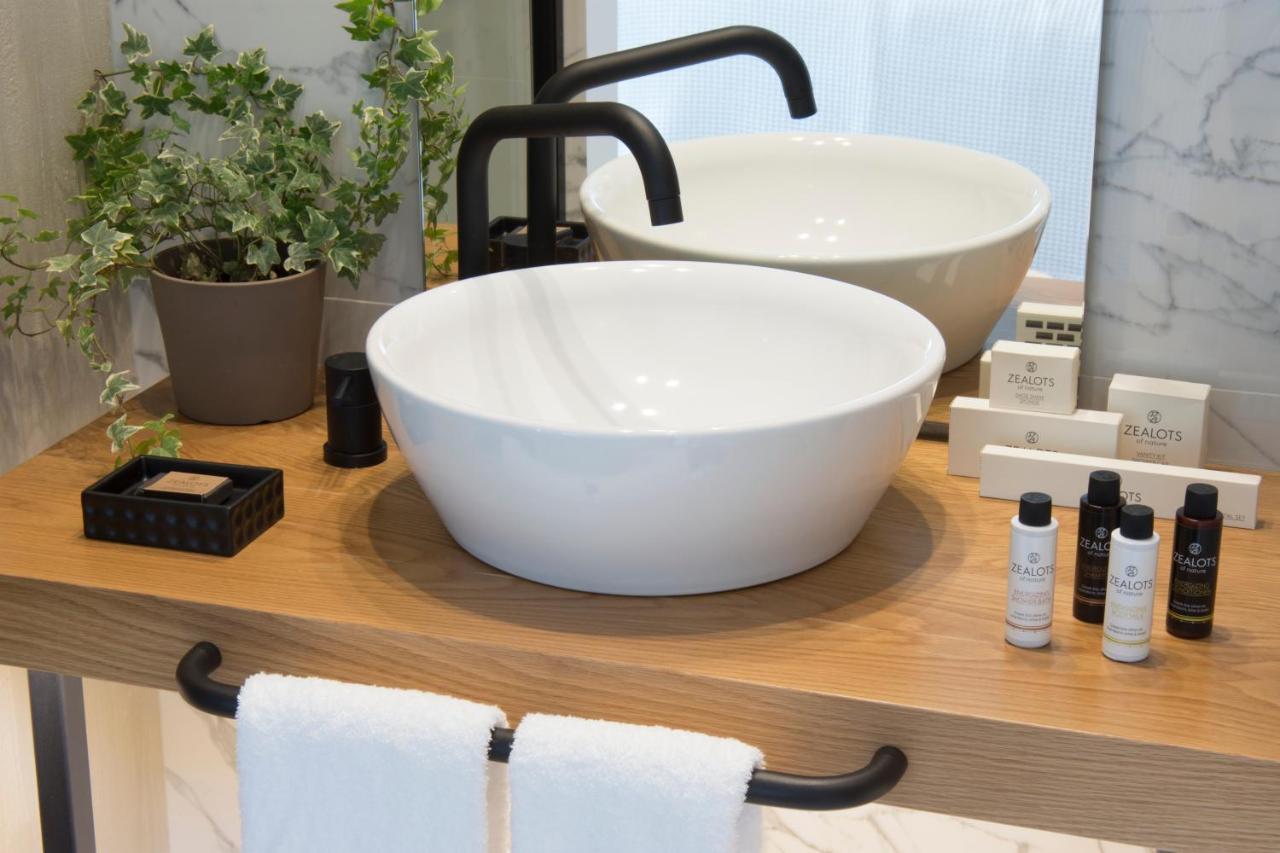 Coco-Mat Athens Jumelle Hotel Kültér fotó Bathroom amenities